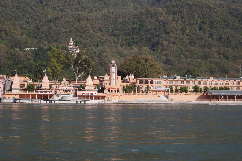 temple rishikesh india 